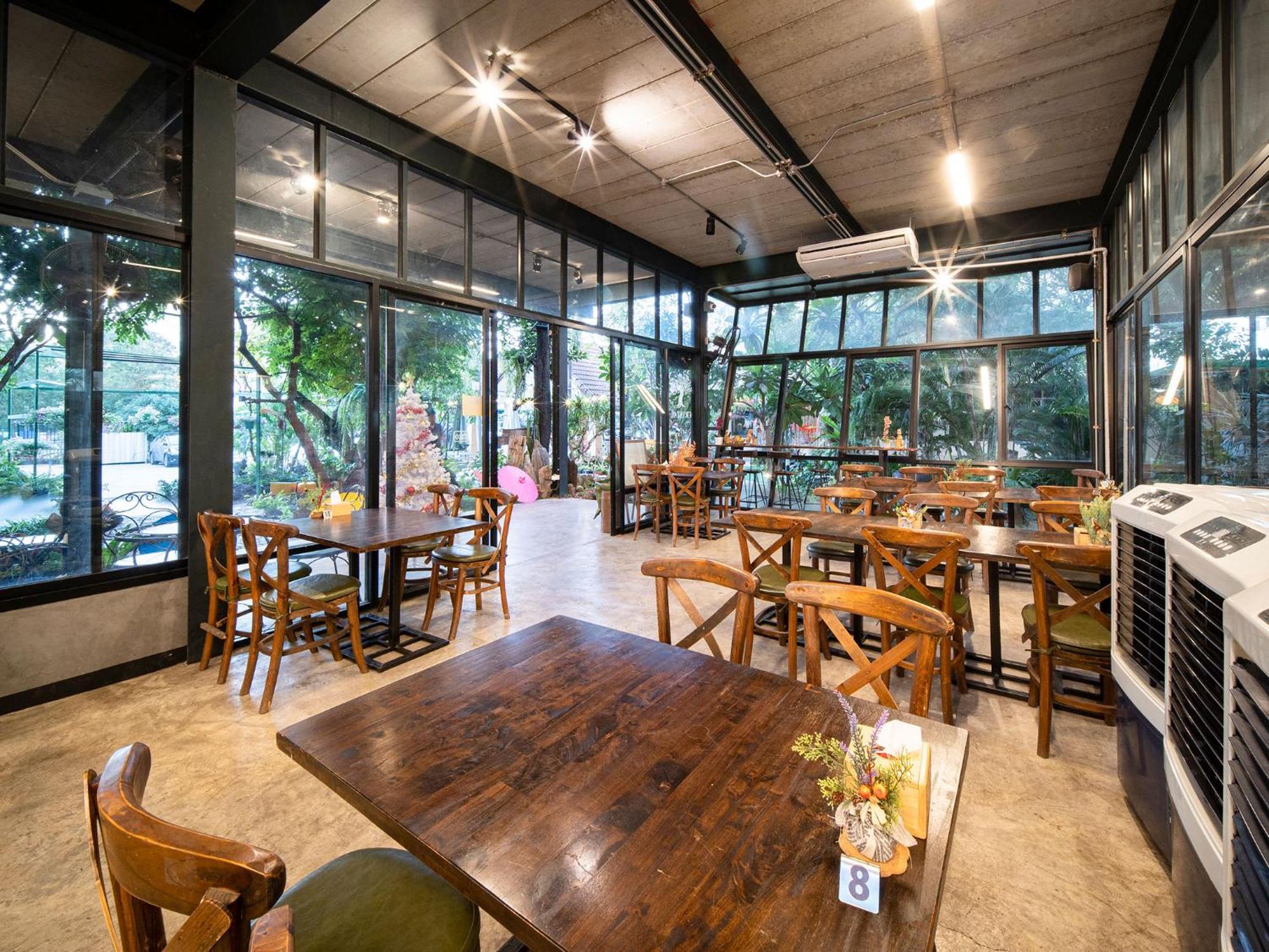 Crystal Resort Korat Nakhonratchasima Eksteriør billede